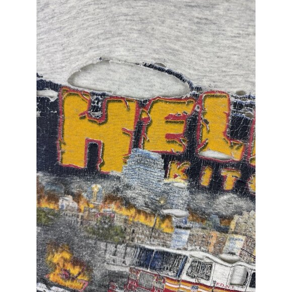 Vintage Y2K Hell's Hells Kitchen Fire Department New York FDNY Truck Thrashed - Picture 4 of 16